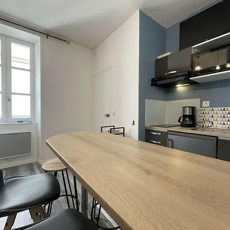 Charmant Studio Historique Au Coeur De La Rochelle, Pres Du Port Et Des Halles - Fr-1-246-617 Apartment La Rochelle (Charente-Maritime)